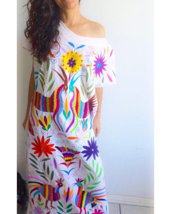 Vestido corto bordado Otomi