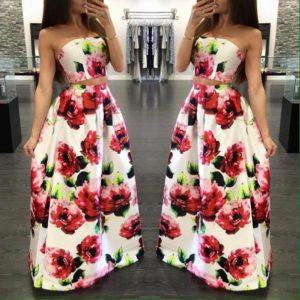 Maxi set Camelia falda y crop top blanco con flores rojas